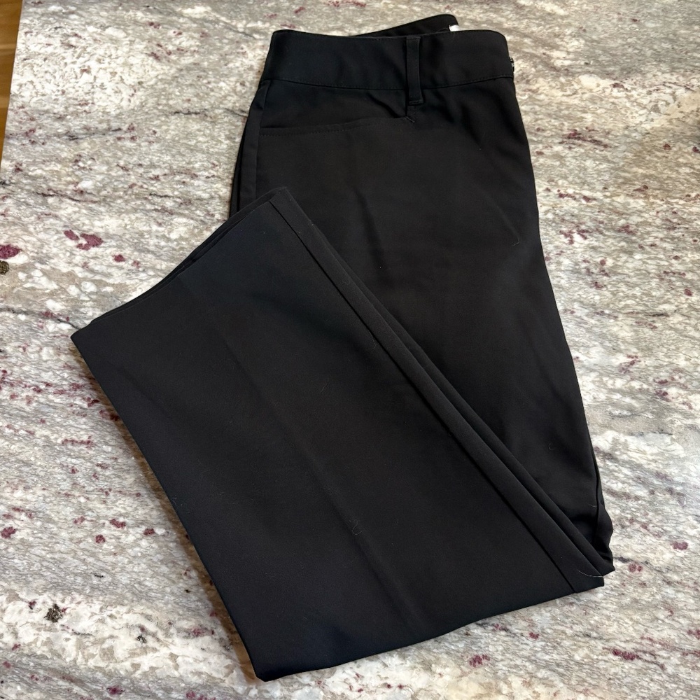Christopher & Banks Size 4 Black Dress Capri Slacks